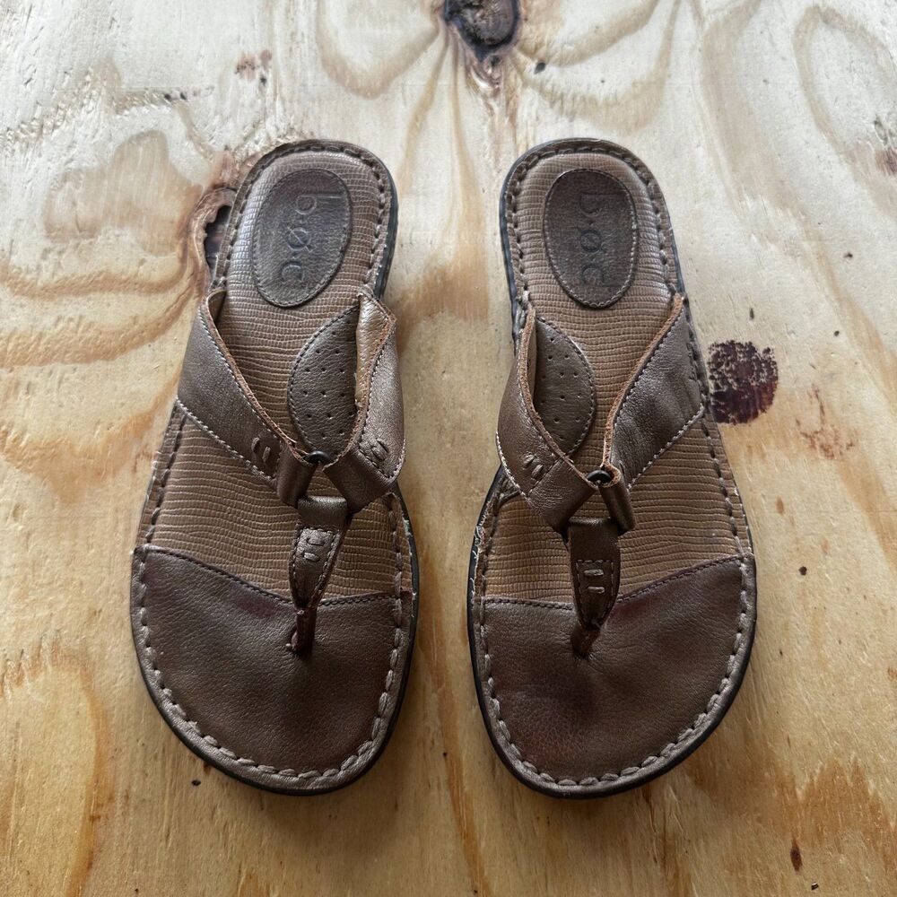 b.o.c. Born Concepts Brown Leather Thong Sandals - Size 7